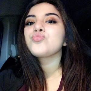 Meet your Posher, Daniela